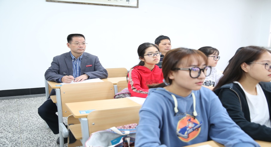 说明: https://www.zjtie.edu.cn/__local/E/6B/B5/D4FD920D1A2309E4ED09B797A22_1BAEC0E0_1B518.jpg